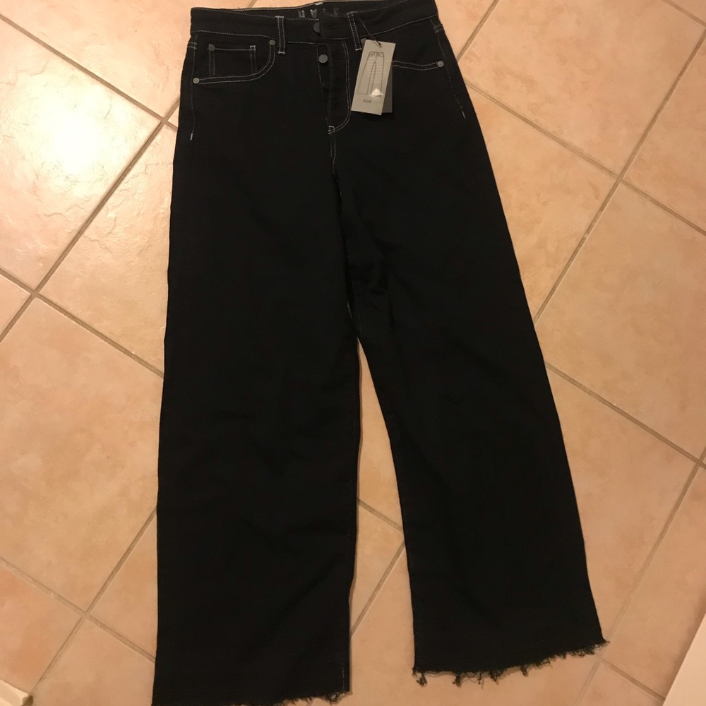 Black high waisted jeans
